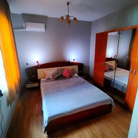 Urban Garden Hideaway Varna