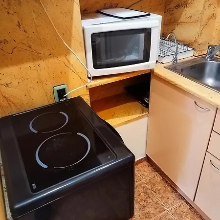 Urban Garden Hideaway Apartamento